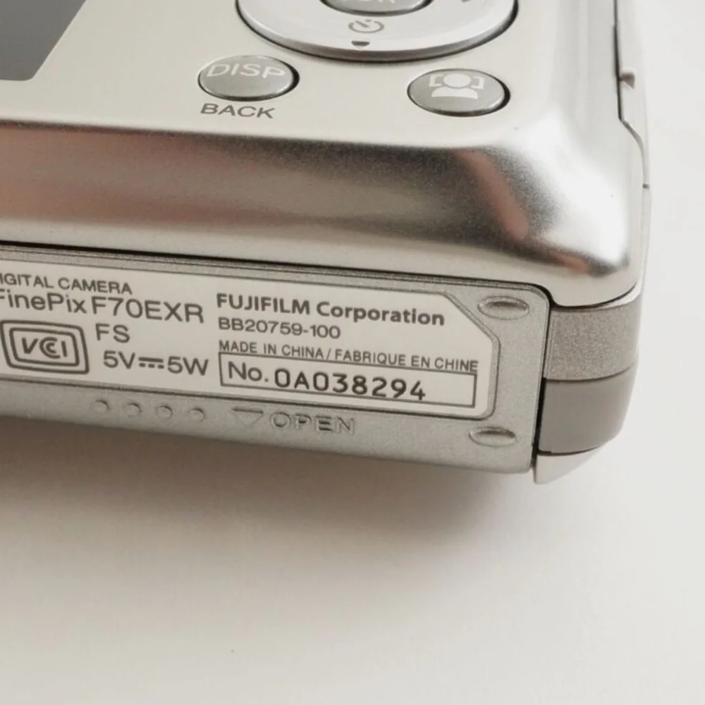 FUJIFILM FinePix F70 EXR Silver In Box With 4GB SDHC Card